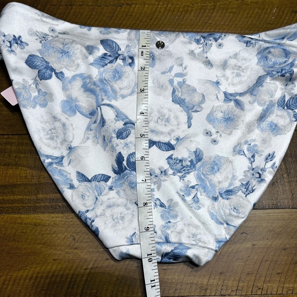 Victoria’s Secret Floral String Bikini Bottom - Picture 4 of 8